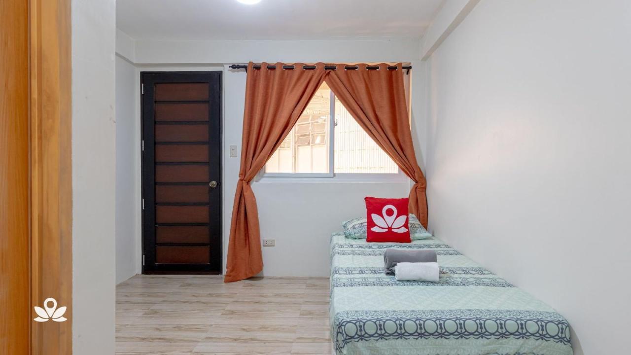 Happy Grey Hotel Виган Экстерьер фото